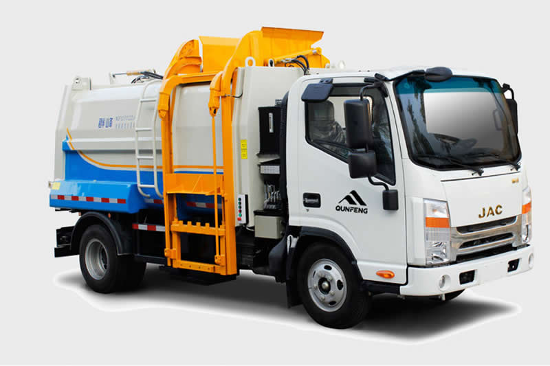 Camion compacteur de déchets à chargement latérale
